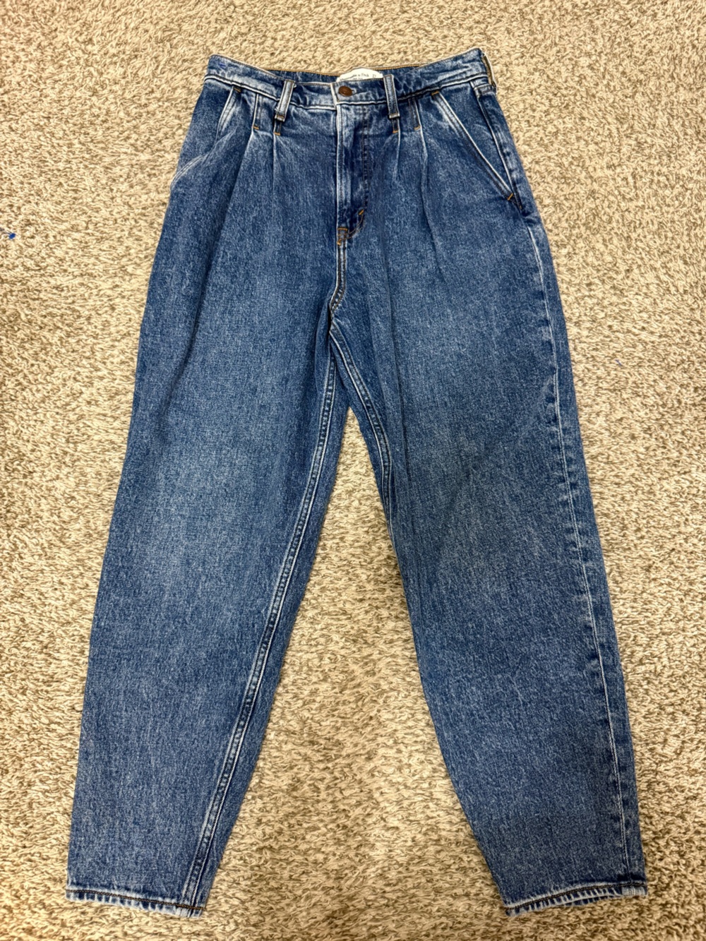 Abercrombie & Fitch 90s Mom Jeans – Size 27/4